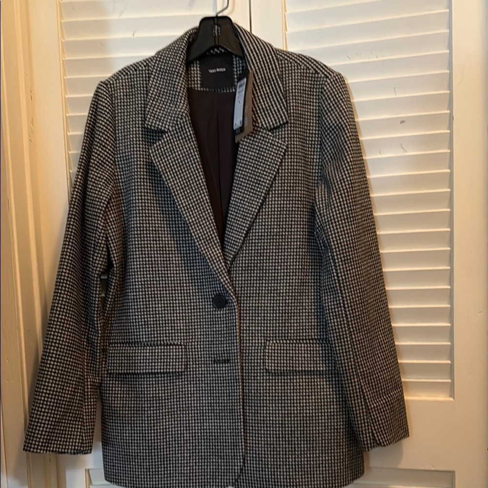 Vero Moda Black and White Suit Jacket with Structured Shoulders NWT